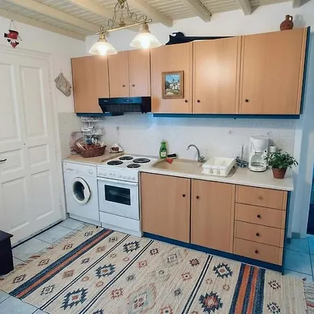 度假居 Trendy 2 Bd House W Balcony Close To *